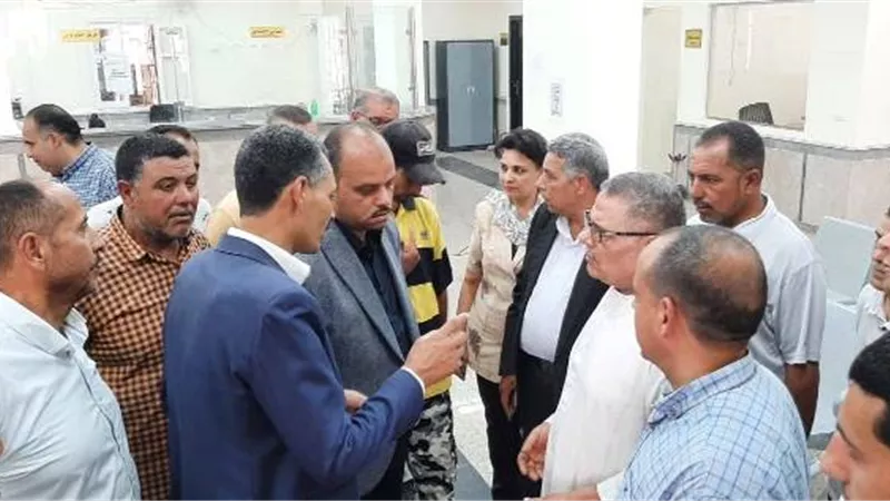 «كچك» يتفقد المركز التكنولوجي بسنهور لمتابعة طلبات التصالح