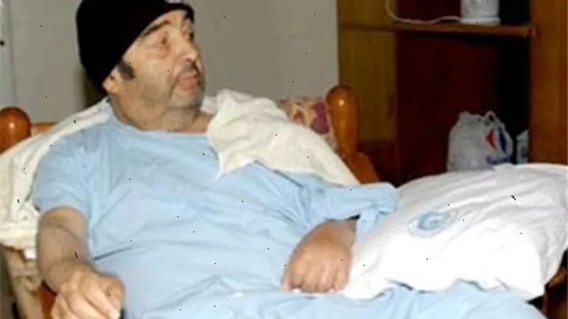 ذكرى ميلاده ..أزمة نفسية..سبب وفاة الفنان يونس شلبى