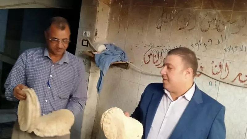 رئيس مدينة حوش عيسى فى مخابز المدينة
