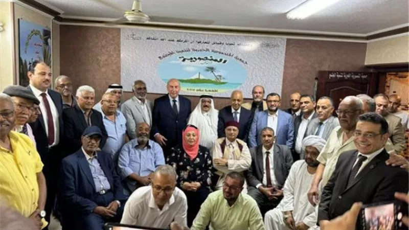 رؤساء وممثلو ١٧ جمعية مشهرة للقبائل العربية يؤيدون الرئيس في مواجهة التحديات المحيطة