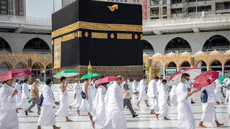 الاستراحة أثناء الطواف..هل تؤثر على صحته؟