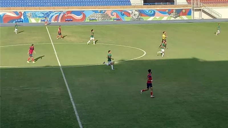 الحرس يعتلي صدرارة الدورة الرباعية بالتعادل مع سبورتنج