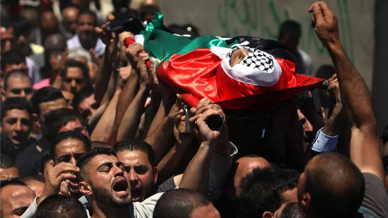 4 شهداء فى قصف للاحتلال على منزل بمخيم النصيرات وسط قطاع غزة