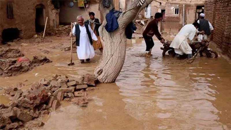 يونيسف: عشرات الآلاف من الأطفال في أفغانستان يعانون من آثار الفيضانات