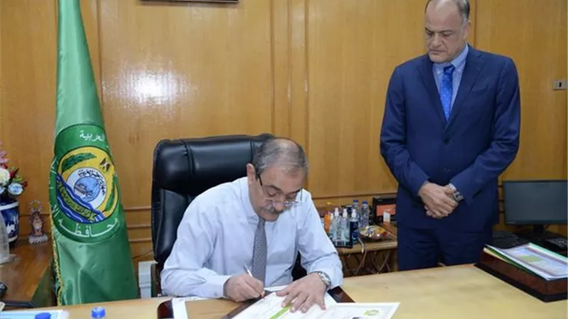 محافظ الإسماعيلية يعتمد نتيجة الشهادة الإعدادية بنسبة ٨٢.٨١٪