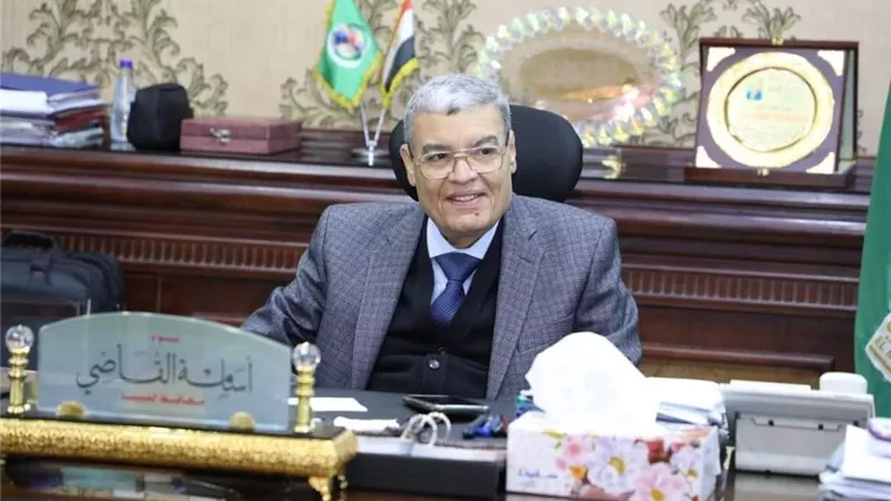 القاضي يهنئ فريق بانوراما البرشا بالفوز بجائزة العين الذهبية