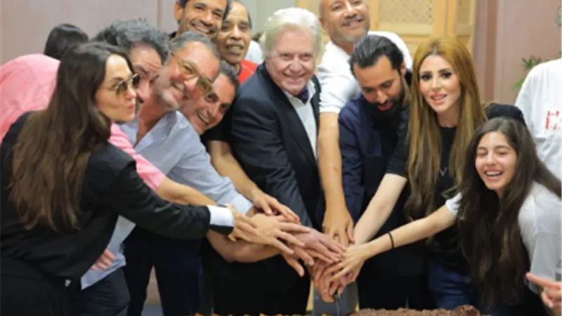 بالصور.. أسرة 