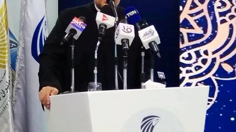 وزير الأوقاف يوصي حجاج بيت الله (عز وجل) بكثرة الدعاء لمصر