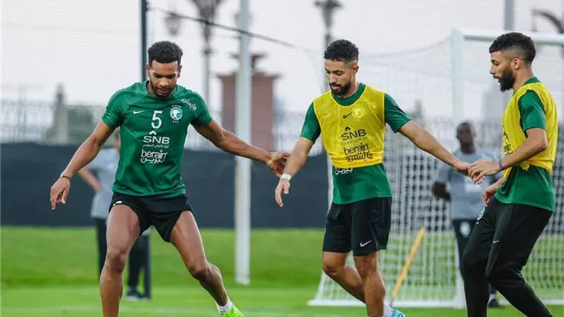 لاعبو الهلال والنصر ينضمون لصفوف الأخضر استعدادًا لمواجهة باكستان