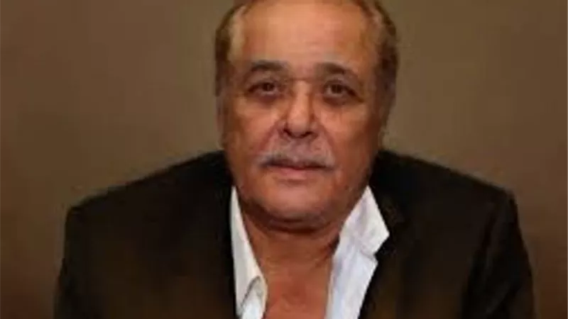قصة المنتج نصر محروس مع محمود عبد العزيز لأنتاج البوم غنائى