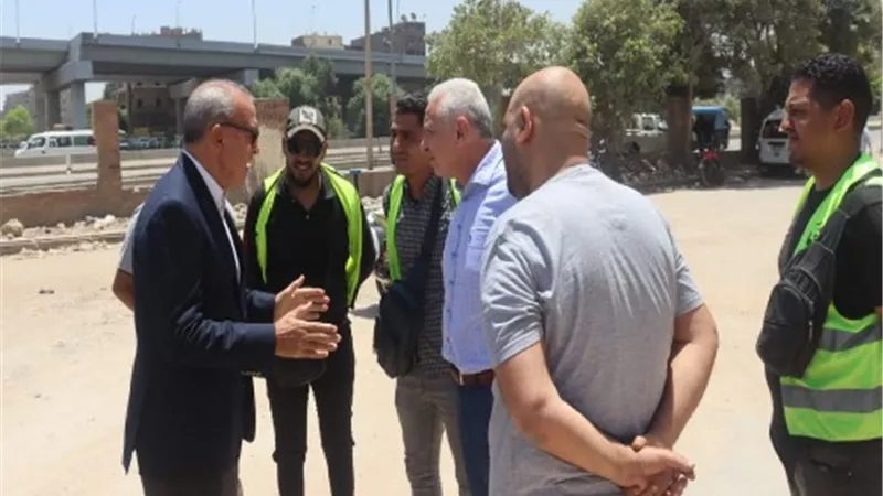 محافظ القليوبية يتابع انتظام منظومة النظافة الجديدة بالخصوص وشبرا