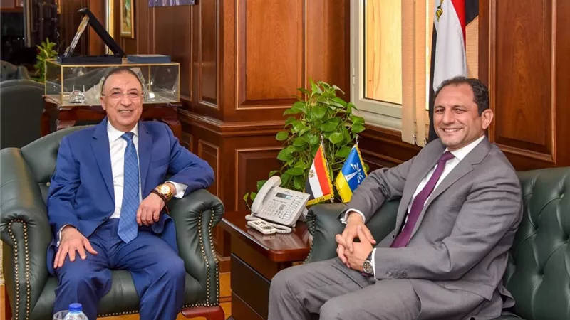 الشريف يبحث مع قنصل عام لبنان التعاون بين الجانبين