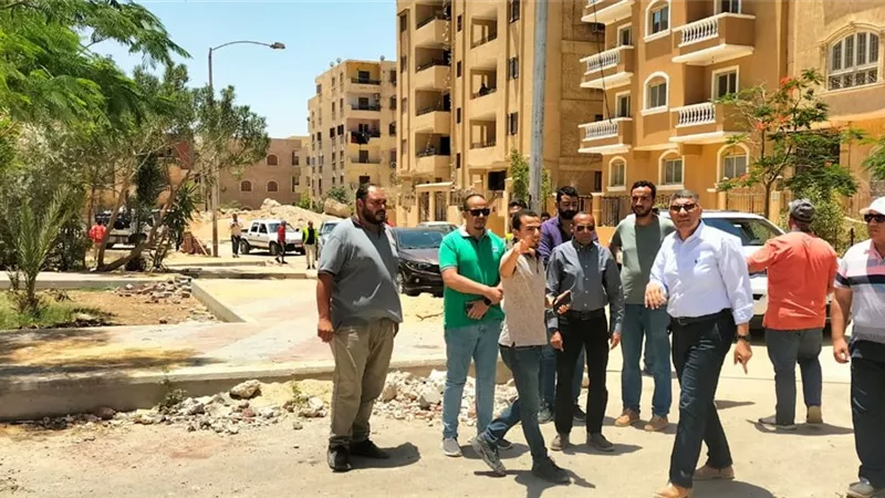 جولة مرورية لرئيس جهاز مدينة ٦ أكتوبر لمتابعة معدلات تنفيذ المشرو