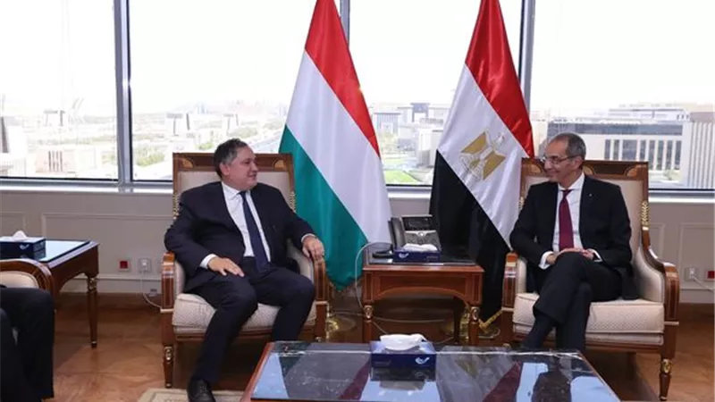 وزير الاتصالات يبحث التعاون مع وزير الاقتصاد الوطنى المجرى
