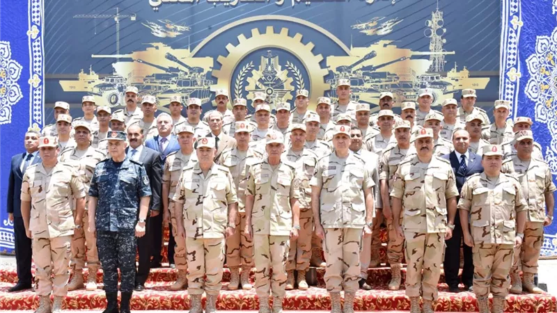 وزير الدفاع يفتتح أعمال التطوير لأحد مراكز التدريب بإدارة التعليم المهنى للقوات المسلحة