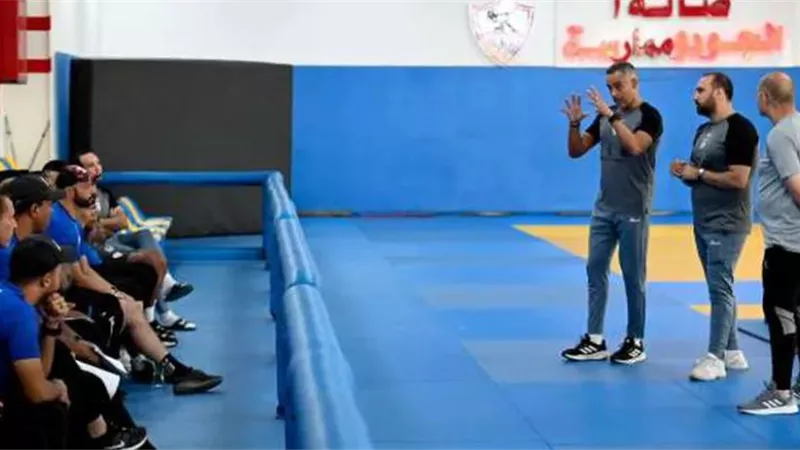 جوميز وبدر حامد يحاضران مدربى الناشئين والبراعم بالزمالك