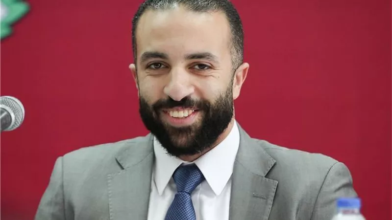 شاهد .. محمد سراج الدين يوضح موعد بناء ستاد الأهلي