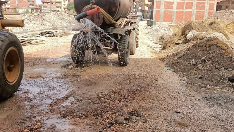 محافظ كفرالشيخ يتابع أعمال رصف شارع صلاح سالم بقلين
