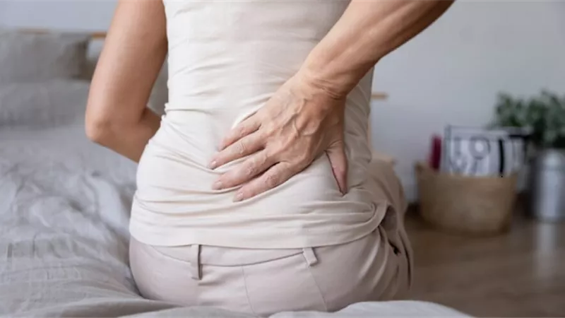 5 أعراض تخبرك بأنك مصاب بعرق النسا