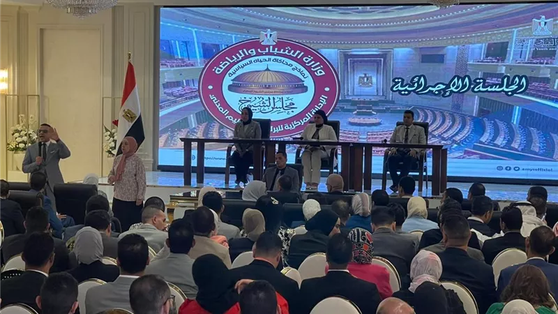 جلسة تعريفية للشباب بالإنتخابات الإليكترونية لنموذج محاكاة مجلس الشيوخ