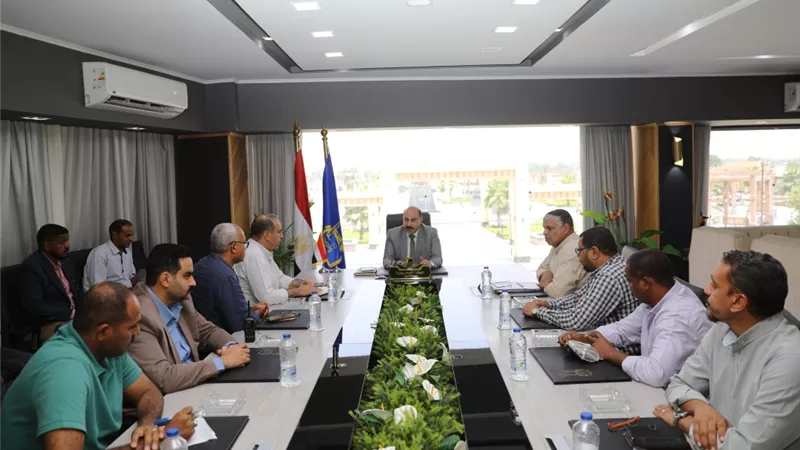 محافظ أسوان يوجه للإستعداد المبكر لإستقبال عيد الأضحى المبارك
