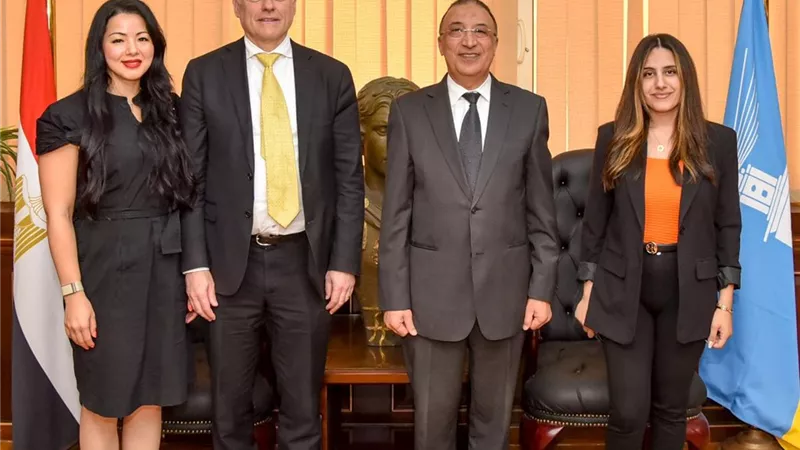 محافظ الإسكندرية يستقبل سفير أستراليا