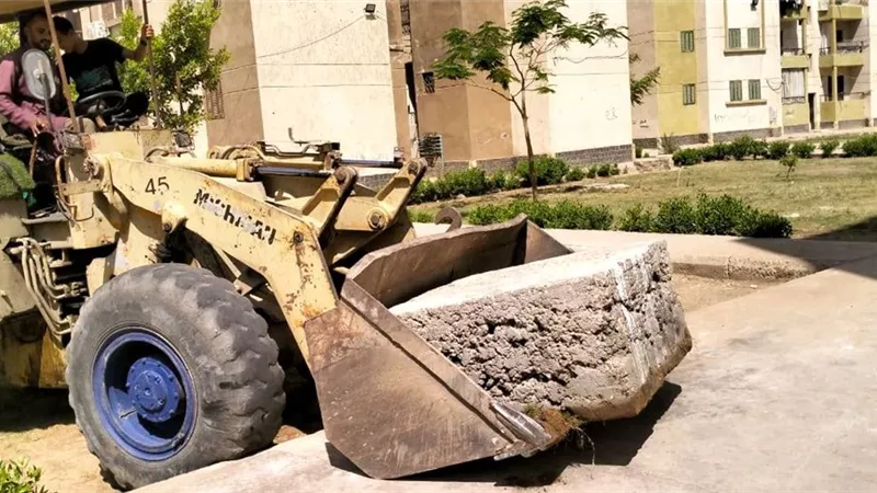 جهازالعاشر من رمضان يكثف حملات النظافة لتحسين المظهر العام.. صور