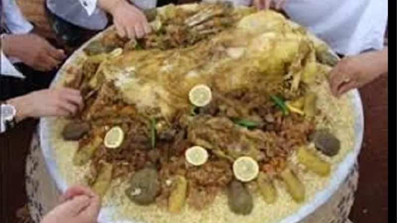 حكم الجمع بين الاضحية والوكيرة