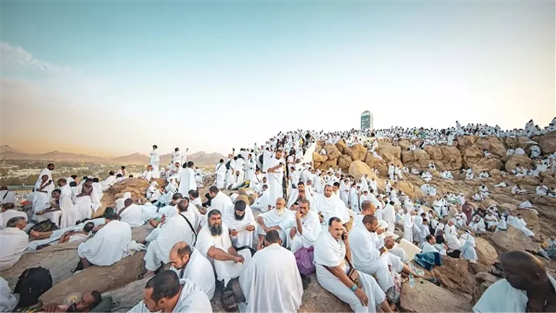 نفقات حج الزوجة..هل تُخصم من تركة المُتوفى إذا وعد بها