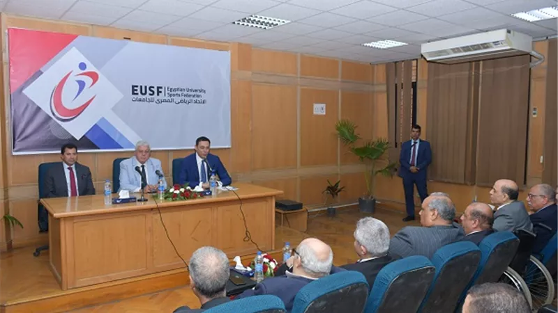 وزير التعليم العالي يؤكد أهمية الاستمرار على تطوير الرياضة الجامعية