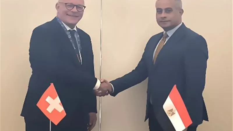 وزير العمل يبحث مع نظيره السويسري تعزيز التعاون في الملفات المشتركة