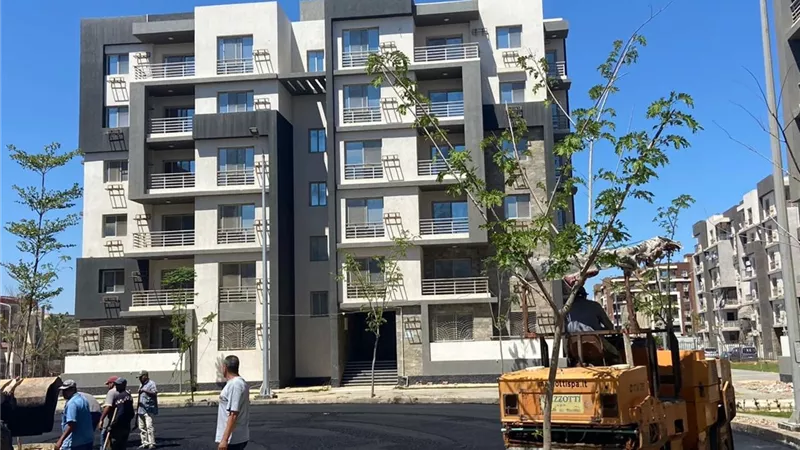 حملات مكبرة لإزالة الإشغالات والمخالفات في دمياط الجديدة