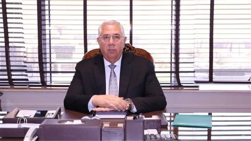 وزير الزراعة يعلن فتح أسواق فنزويلا امام البرتقال المصري