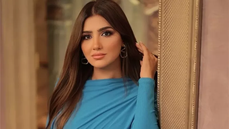 مي عمر تروج لأحدث أفلامها 