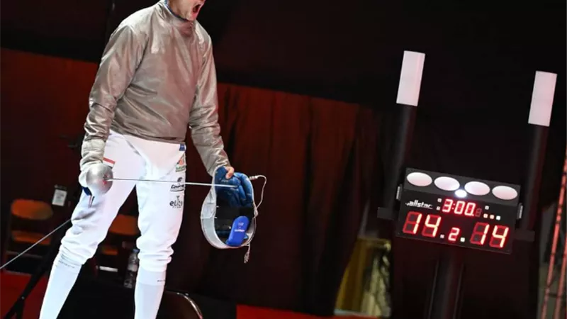منتخب السلاح يضيف 5 ميداليات جديدة في بطولة إفريقيا بالمغرب