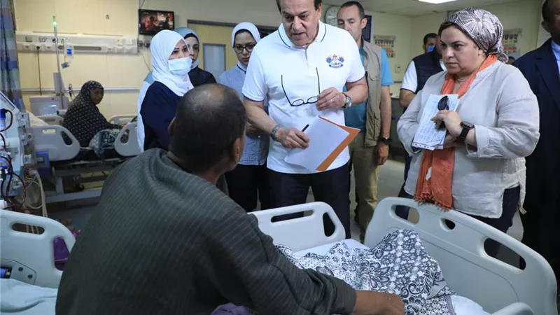 وزير الصحة يتفقد مستشفى وادى النطرون التخصصى