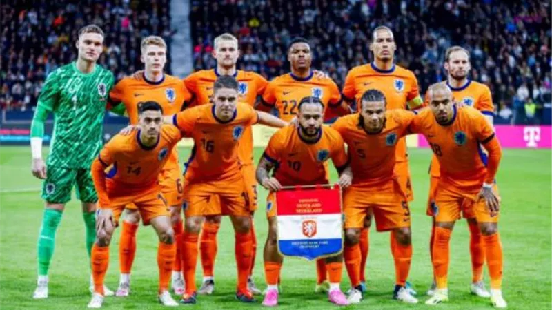 هولندا تبحث عن المجد الأوروبي الغائب منذ 36 عاما