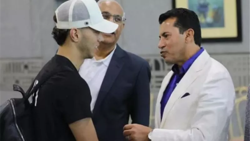 بعثة المنتخب الوطني تغادر القاهرة لمواجهة غينيا بيساو