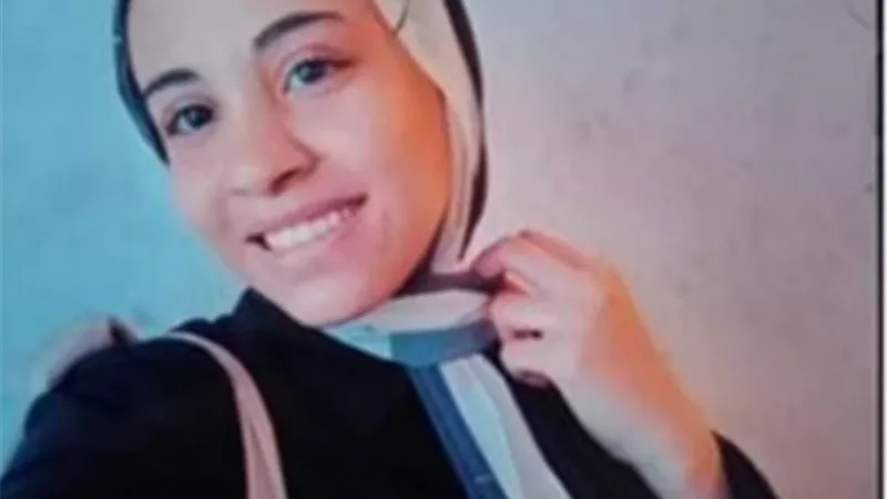 الأولى على الإعدادية بالبحر الأحمر: «أعطيت الله حقه فرده أضعافا.. وأتمنى أن اصبح طبيبة أسنان»