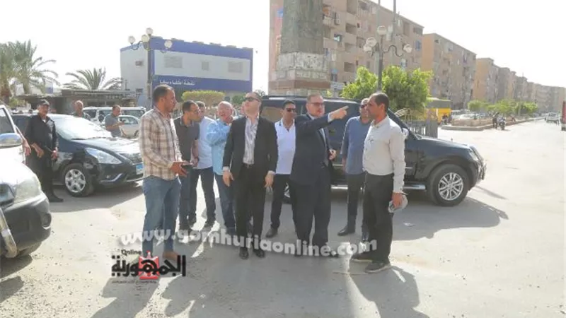 محافظ كفرالشيخ يقود حملة لإزالة الإشغالات ويتابع مستوي الخدمات