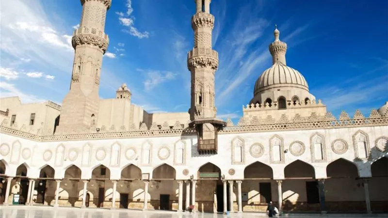 الأزهر يندد بمجزرة 