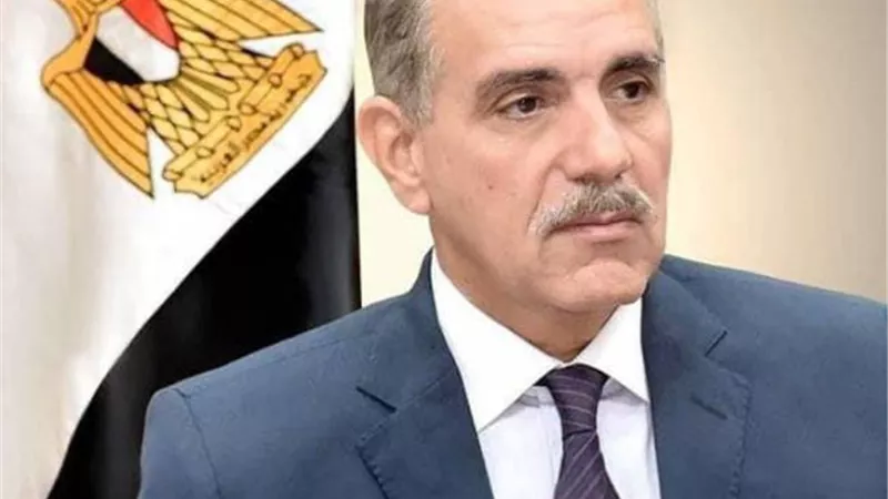 محافظ كفرالشيخ يتابع جهود حملات إزالة الإشغالات بدسوق