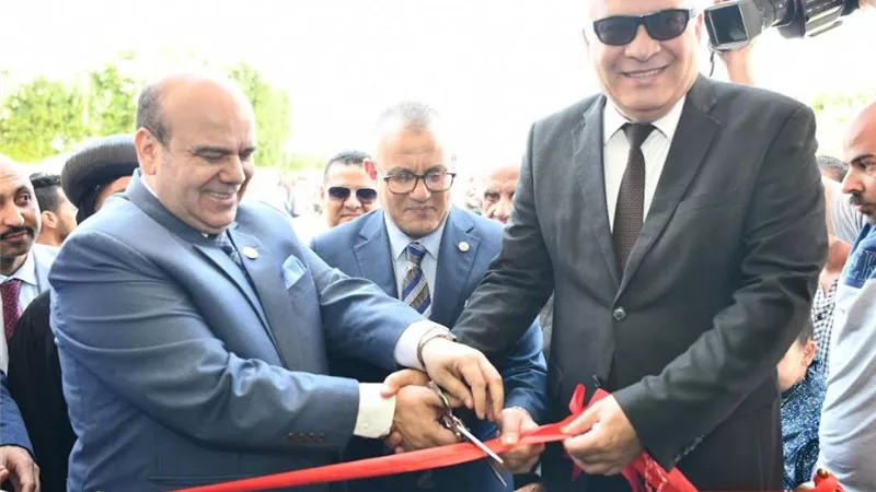 محافظ قنا يفتتح مقر فرع توثيق الشهر العقاري بمجمع الألومنيوم