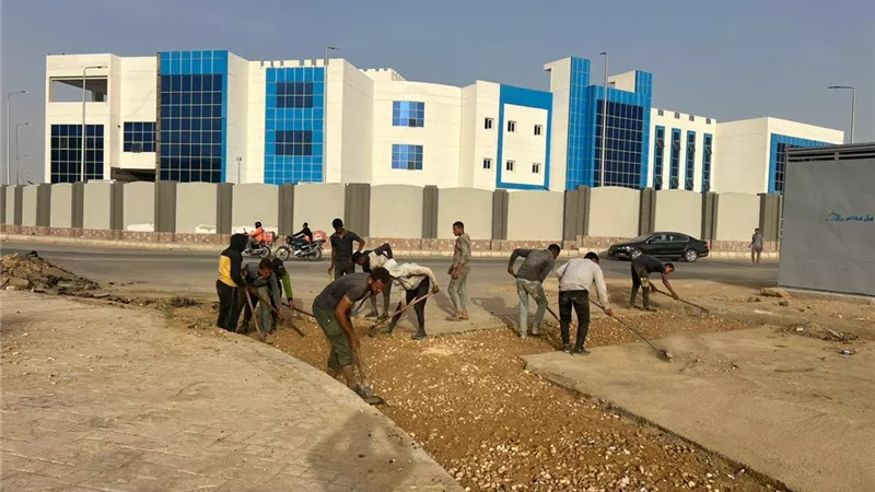 رئيس جهاز الشروق يعلن بدء صيانة الطرق بقطاعي شرق وغرب