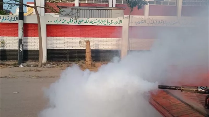 تكثيف اعمال مكافحة ناقلات الامراض بجوار لجان واستراحات الثانوية