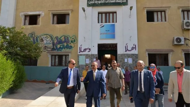 ٩٧٤٤ طالب يؤدون امتحانات الثانوية العامة بالإسماعيلية