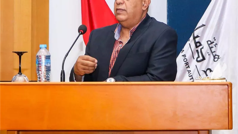 رئيس هيئة ميناء دمياط يعلن زيادة معدلات حركة السفن والبضائع
