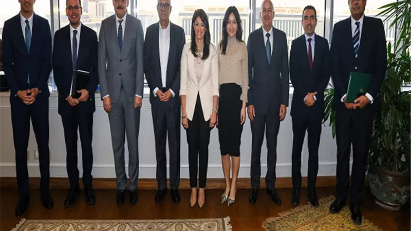 تفاصيل المائدة المستديرة بين بنك التنمية الجديد ومراكز الفكر والأبحاث
