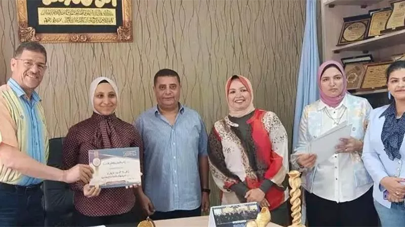 وكيل وزارة الشباب والرياضة يعقد اجتماعا مع أعضاء برلمان الطلائع