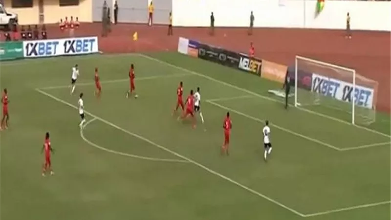 حصار هجومى متواصل من الفراعنة لغينيا بيساو بحثا عن هدف التعادل